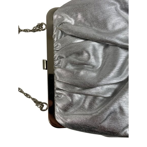 Vintage Lewisette Silver Metallic Evening Clutch Purse With Chain Strap - Picture 4 of 14